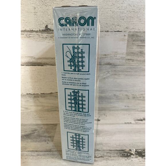 NEW SEALED Caron Natura Latch Hook Kit P530 American Rose 12” x 12” Floral USA - Picture 3 of 4